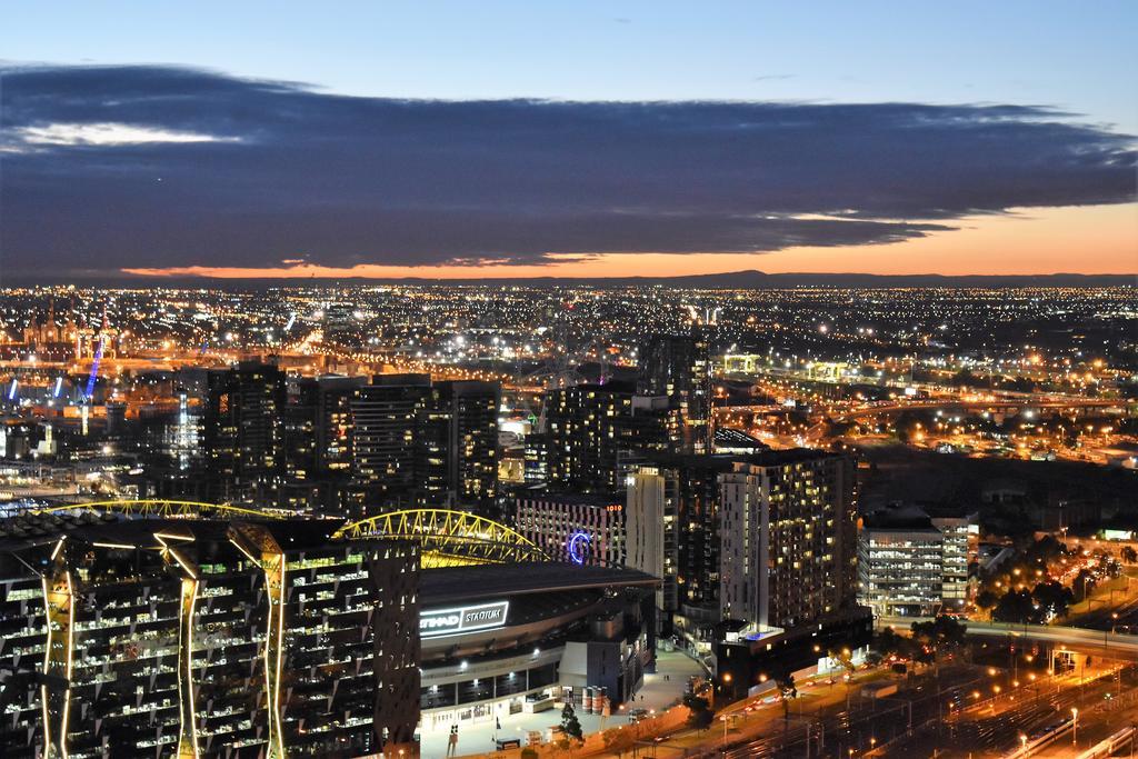 Melbourne Skyhigh Apartments Exterior photo